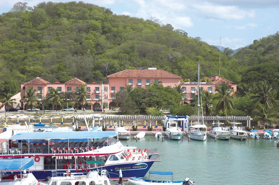 Flights to Huatulco & Things to Do Upon Landing Air Transat