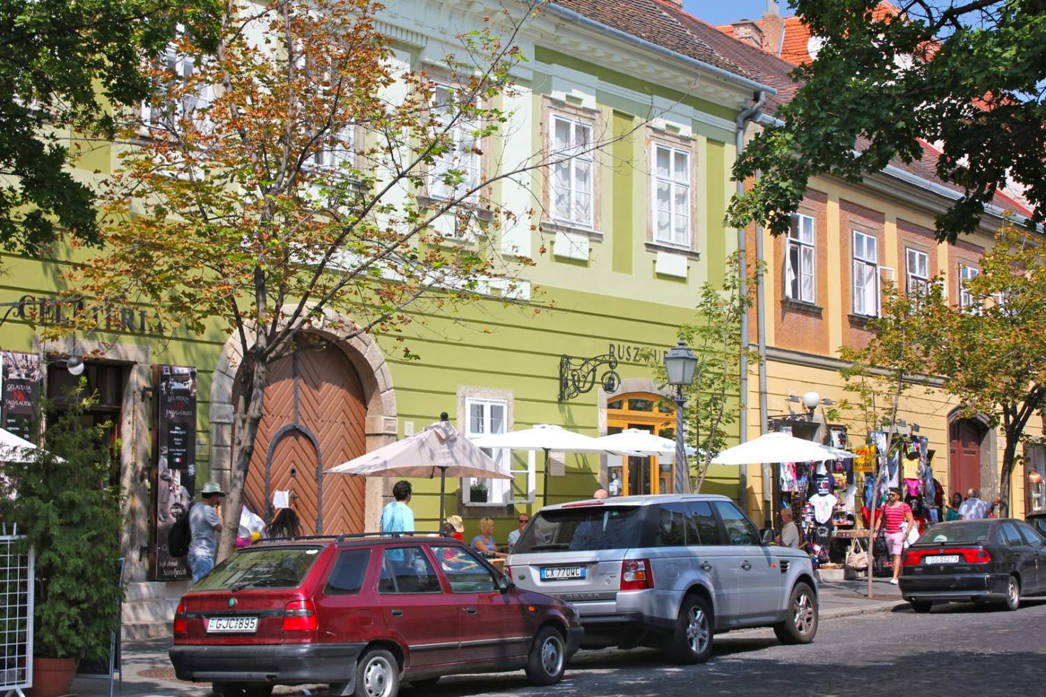 Ruswurm, where to eat the best dobostorta in Budapest