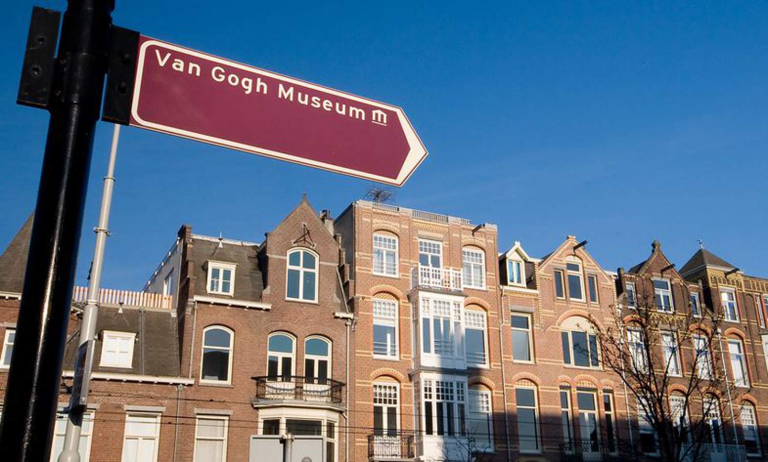 Signe d'entrée vers le musée de Van Gogh