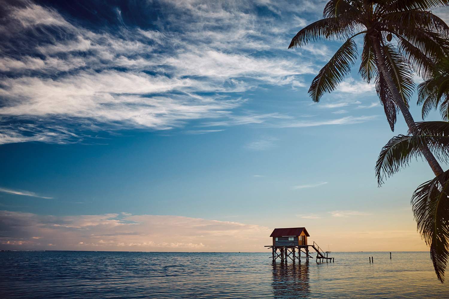How to take great travel photos - View of the ocean in Belize