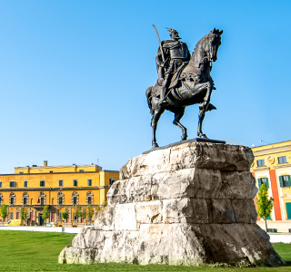 Skanderberg Square
